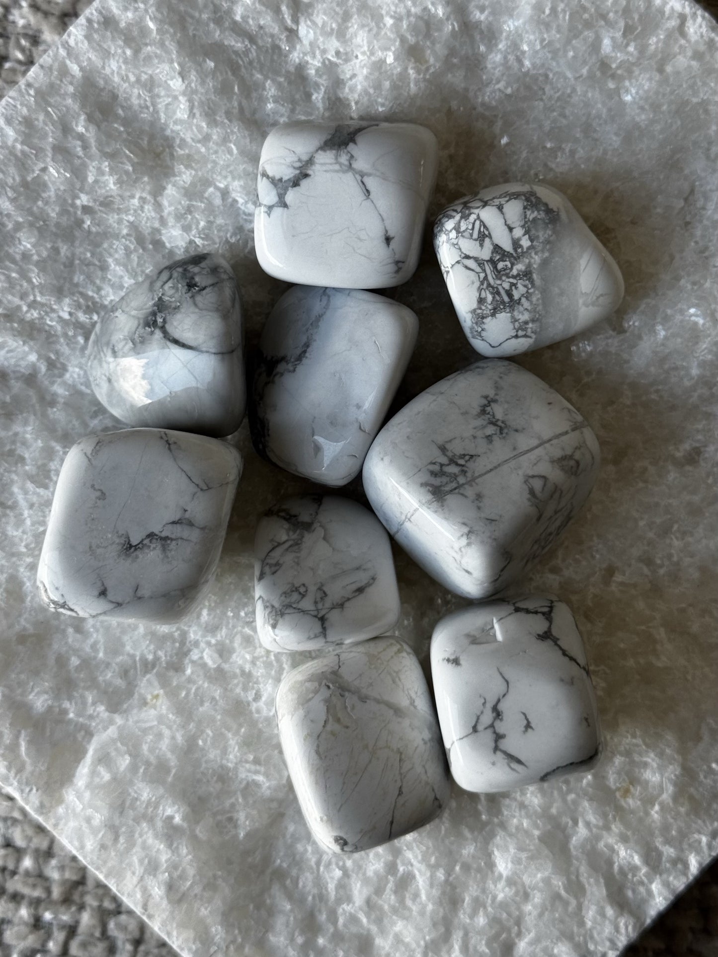 Howlite