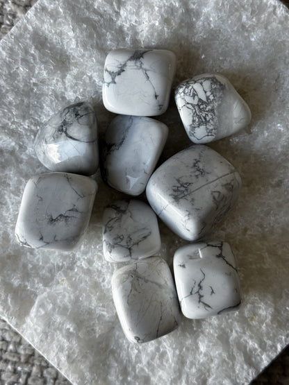 Howlite