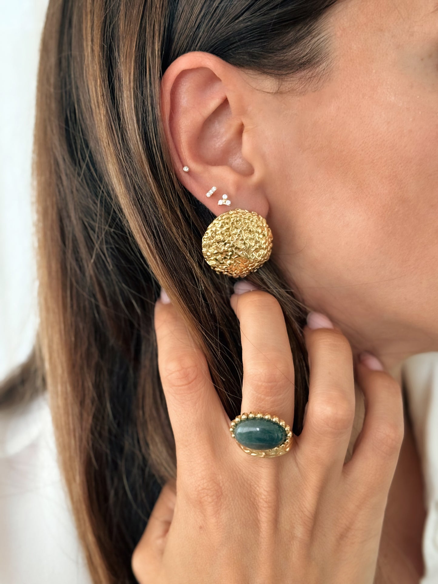 Les Boucles d'Oreilles Manie